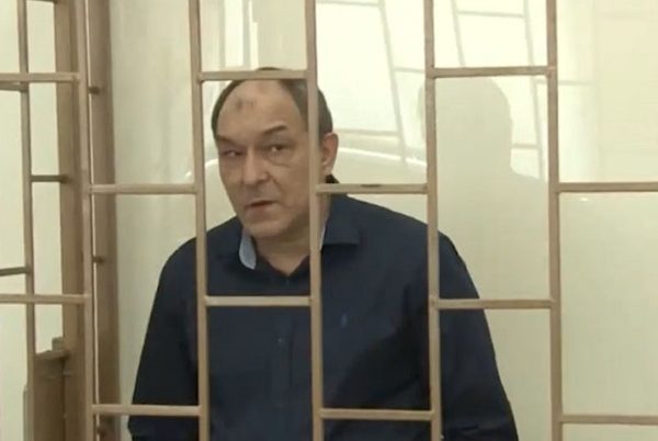 Онколога Тюкалова отправили в колонию: суд поставил точку в деле о лекарствах для больных
