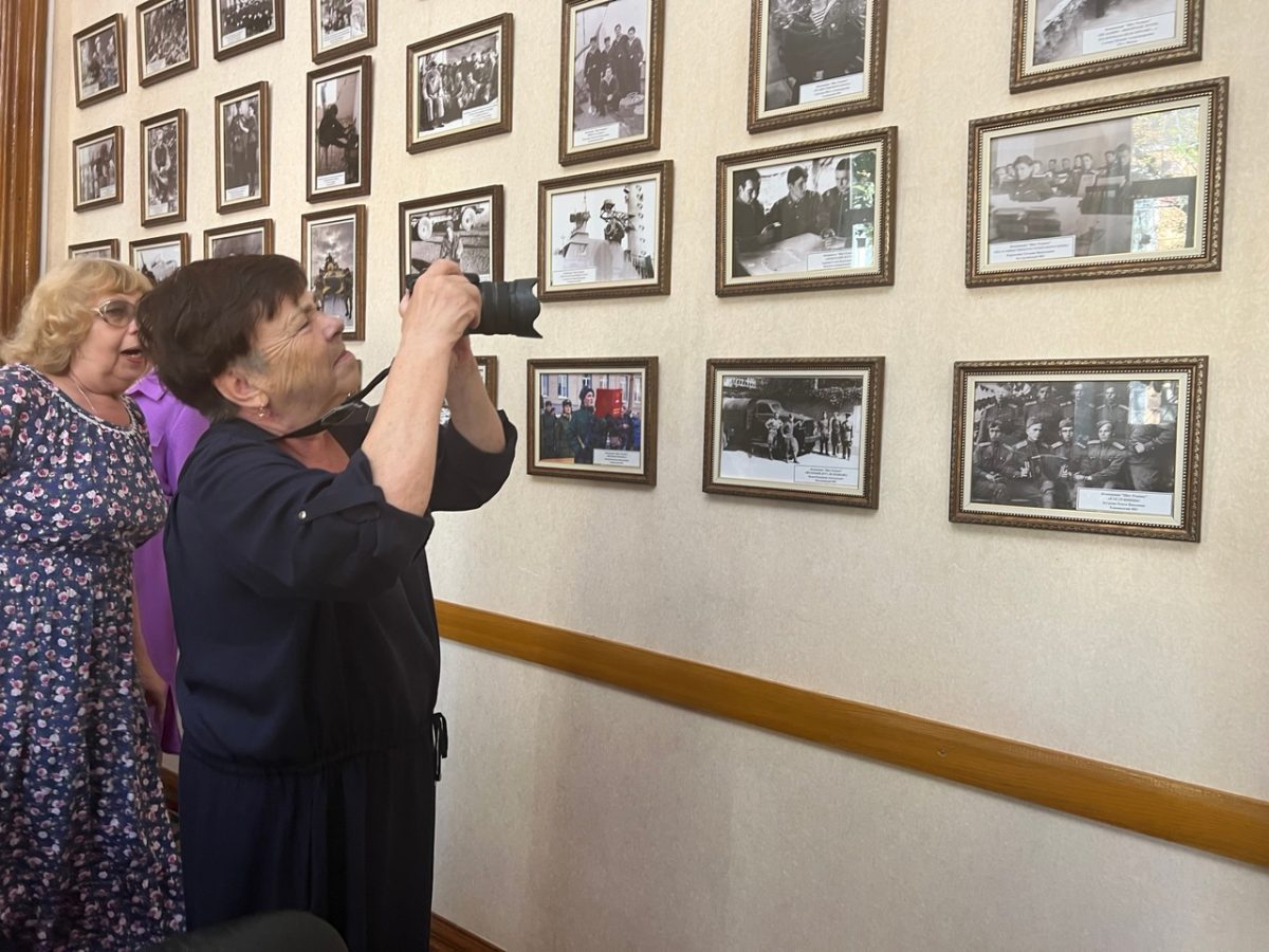 Фотовыставка «В память о войне» открылась в областном Доме ветеранов |  09.07.2024 | Нижний Новгород - БезФормата