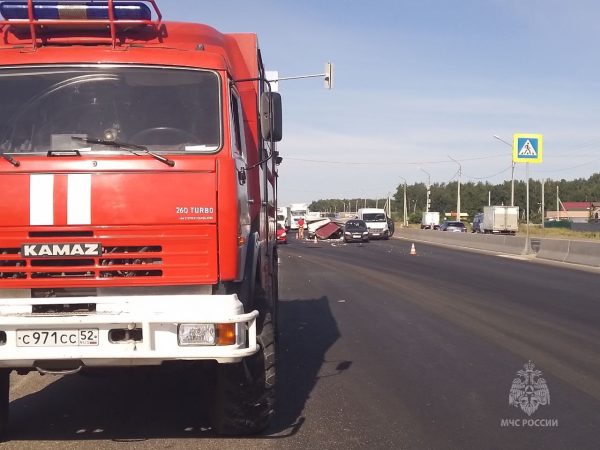 Пять человек пострадали в массовом ДТП на Московском шоссе в Нижнем Новгороде