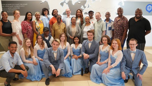 Преподаватели из Африки прошли стажировку на базе НГЛУ