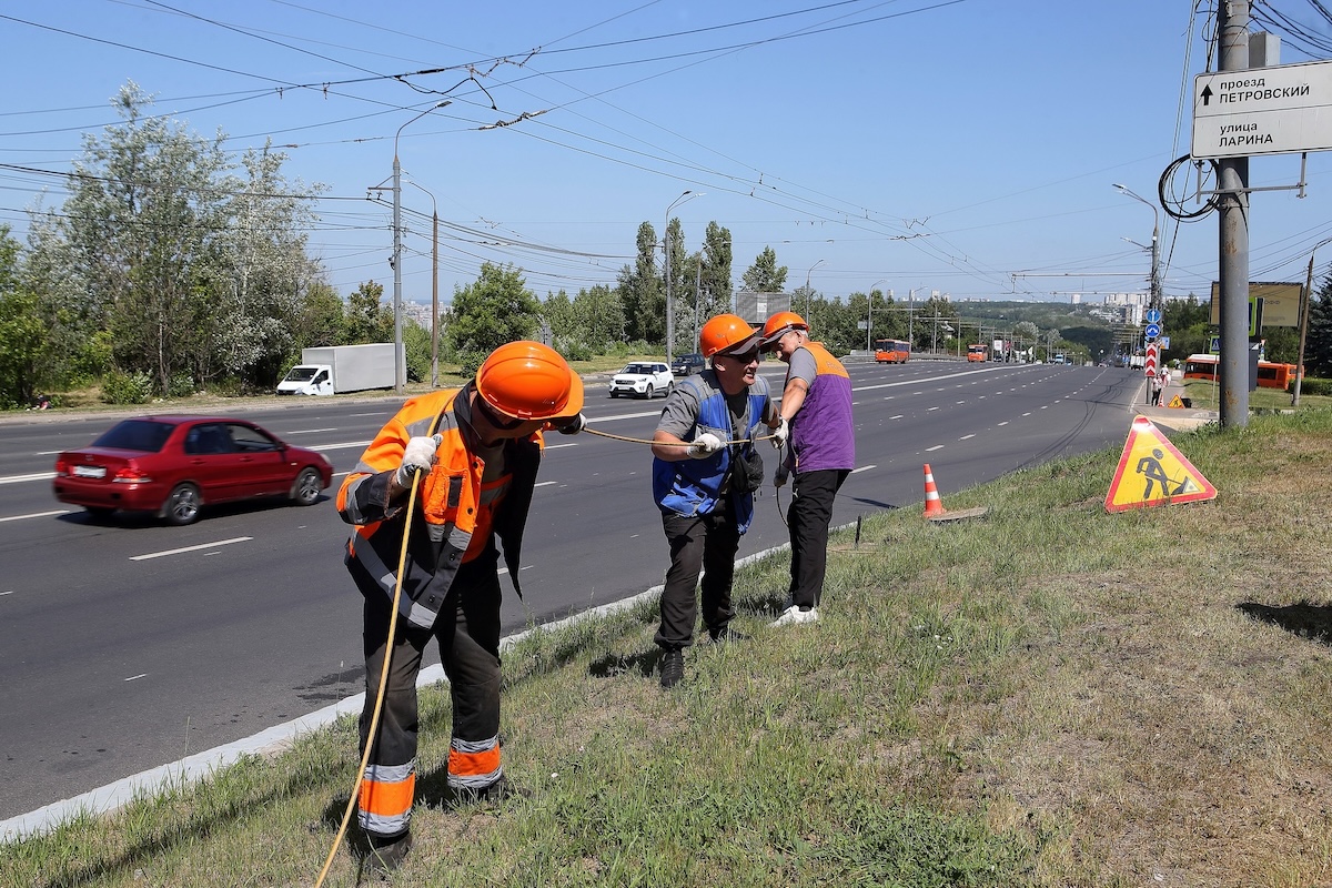 Транспортную магистраль в Нижнем Новгороде освободят от проводов