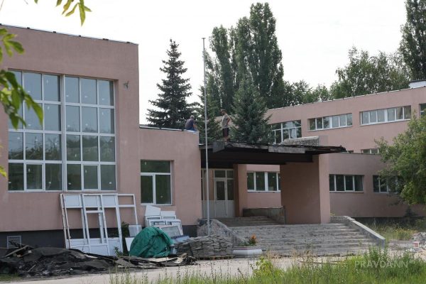 Названы новые сроки завершения ремонта школы №73 в Московском районе