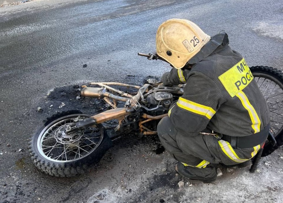 Питбайк загорелся на ходу у молодого нижегородца