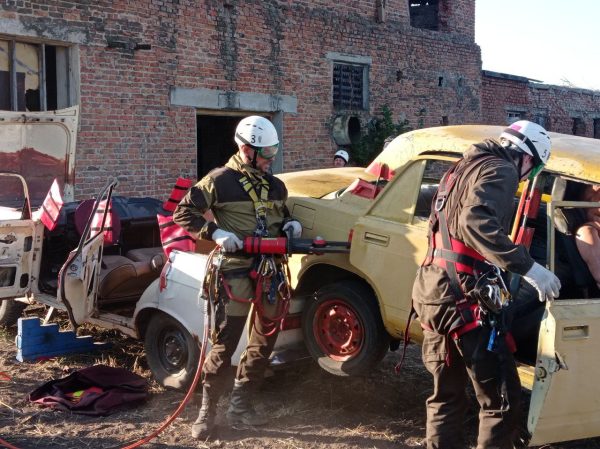 Нижегородцы приняли участие в соревнованиях по многоборью спасателей среди команд ПФО