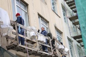 Деньги платим, а ничего не делают: как выяснить, когда в доме будет капремонт