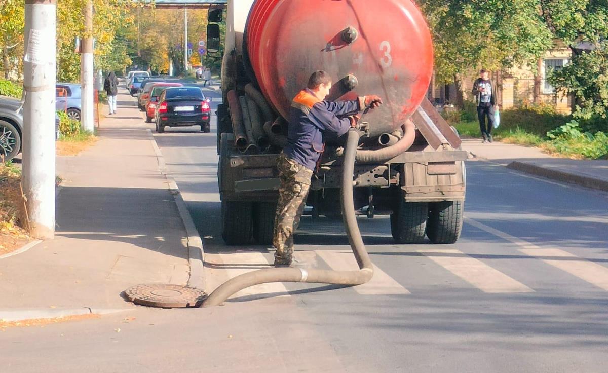 Более 50 протоколов составили за слив отходов в канализацию в Нижнем Новгороде