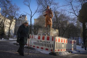 "Им не нужна собственная история": правнук Чкалова добивается передачи памятников с Украины в Нижний Новгород