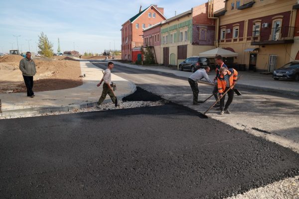 С опережением строят дорогу, соединяющую улицы Стрелку и Совнаркомовскую