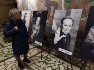 "Живи, как в кино": уникальная фотовыставка открылась в Нижнем Новгороде
