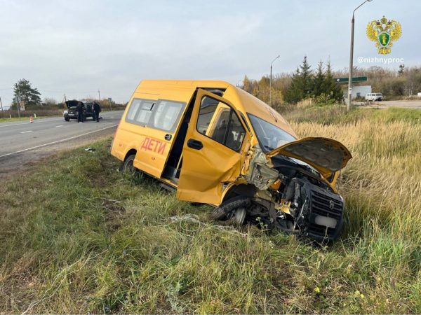 Стало известно состояние детей, пострадавших в аварии со школьным автобусом в Большемурашкинском округе