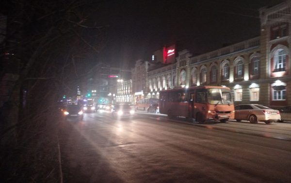 ДТП с участием маршрутки произошло в центре Нижнего Новгорода