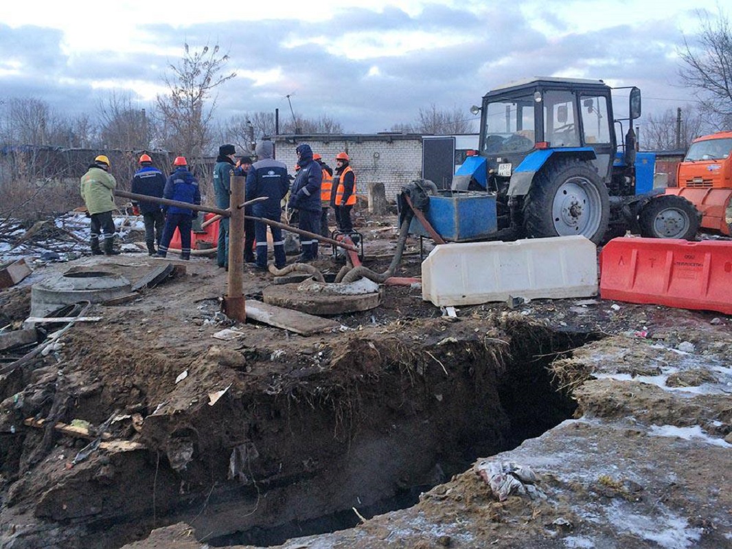 Поселок Колодкино под Дзержинском остался без воды из-за аварии на трубопроводе