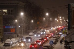 9‑балльные пробки сковали улицы Нижнего Новгорода