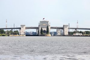 «Вынуждены отменить рейс»: что произошло на городецком гидроузле