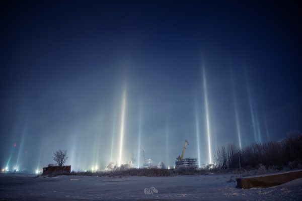 Световые столбы наблюдали в Нижегородской области ночью