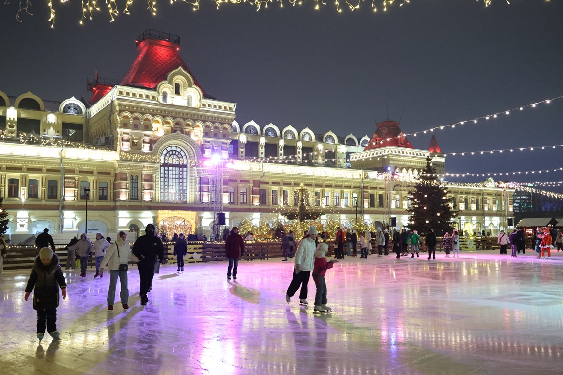 Опубликованы фото с открытия катка на Нижегородской ярмарке