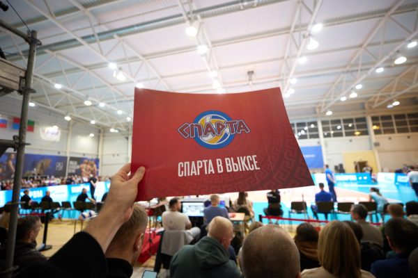 Около 500 болельщиков съехались на матч женской волейбольной PARI Суперлиги в&nbsp;Выксе