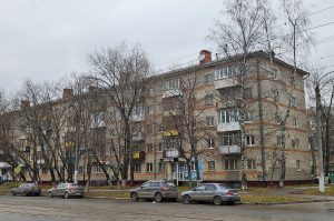 Подрядчик приступил к ремонту подвала в доме № 16 по проспекту Кирова