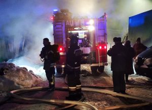 Жилой дом загорелся на Фубровской улице в Нижнем Новгороде