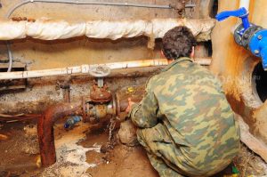 В квартире пахнет канализацией? Объясняем, что делать и куда обращаться&nbsp;