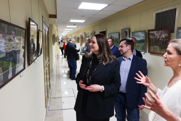 Выставка работ нижегородских художников открылась в Совете Федерации
