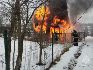Мужчина погиб на пожаре в садовом домике в Приокском районе