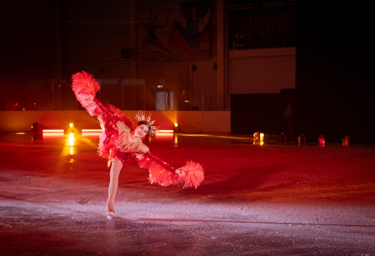 Первое ледовое шоу прошло в Выксе