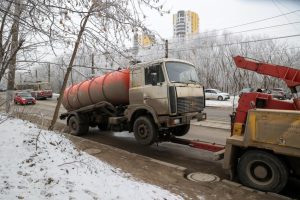 «Чёрного» ассенизатора повторно поймали у реки Старки в Нижнем Новгороде