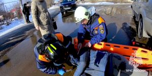 Спасатели МЧС России помогли пострадавшему в ДТП мотоциклисту в Кантаурово