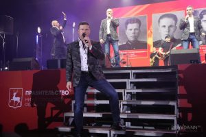 Хор Турецкого исполнил «Песни Победы» в День защитника Отечества