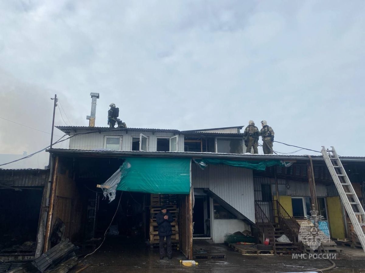 Пожар на улице Кузбасской локализован