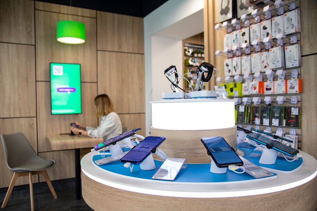 Салоны МегаФона были отмечены премией «Лучший магазин года-2024»