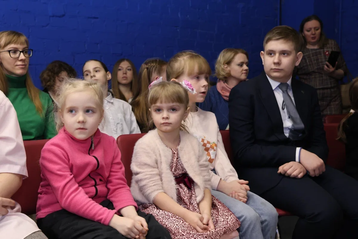 Награждение победителей детского конкурса «Новогодняя сказка»