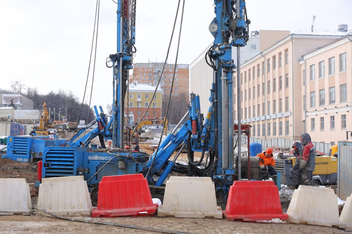 Щит «Владимир» завершил проходку первого тоннеля метро на площади Свободы