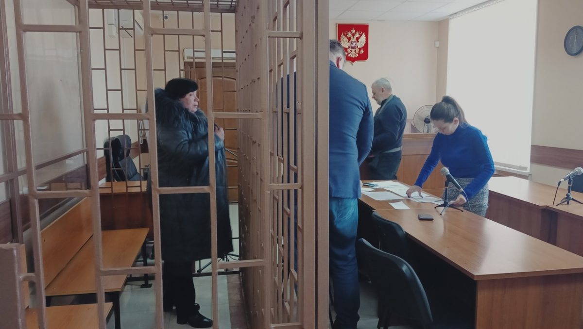 Экс-ректора НГЛУ Жанну Никонову взяли под стражу до 26 апреля