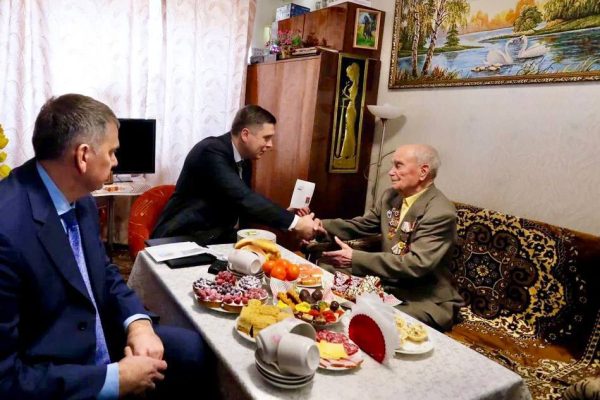 Нижегородский ветеран войны Василий Кузнецов отметил 100-летний юбилей