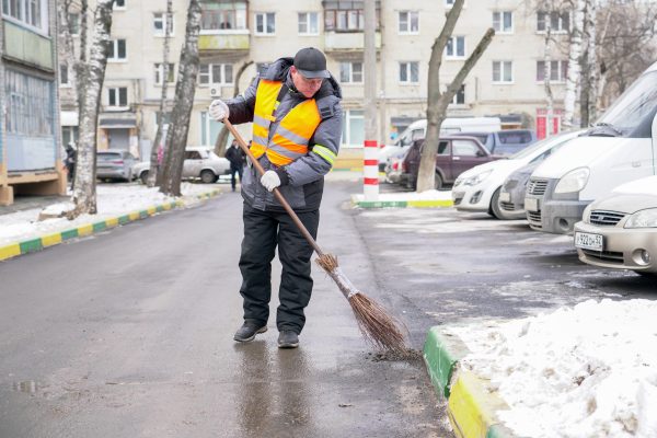 Лучшим дворником Нижнего Новгорода стал Андрей Столяров