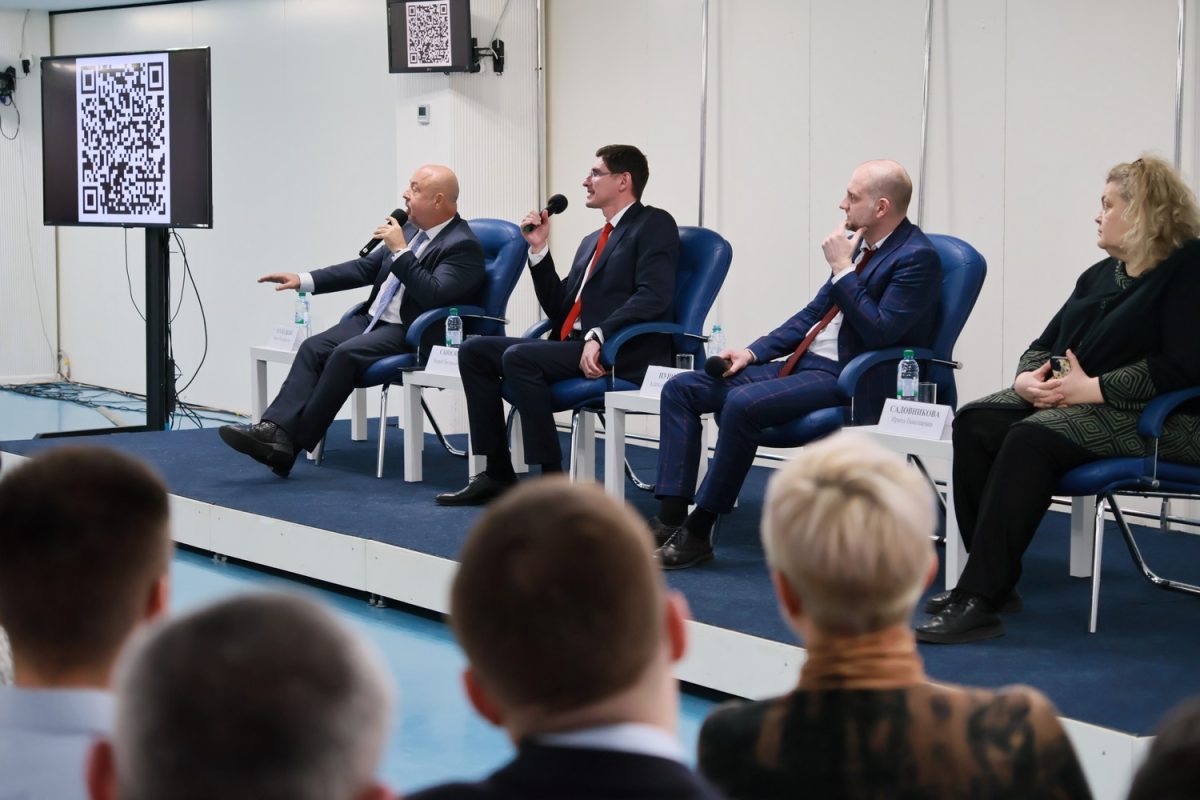 Более 70 предпринимателей приняло участие во встрече с Андреем Саносяном