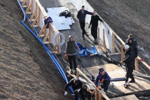 Ледовая трасса для айс-кросса на Чкаловской лестнице