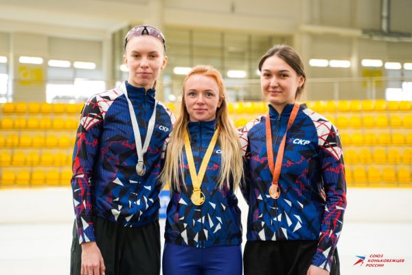 Конькобежка Ирина Сальникова выиграла бронзу на «Кубке союзного государства»