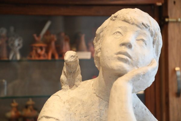 Надгробный памятник на могиле писателя Виталия Бианки отреставрируют