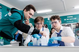 В школе №7 Дзержинска открыли химический класс