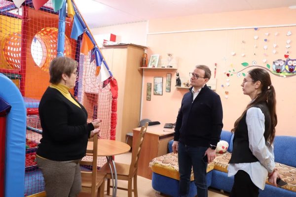 Почти 200 нижегородских семей получили помощь ресурсного центра «Дети в семье»