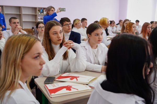 23 команды школьников ДНР приняли участие в патриотической программе «Родина»