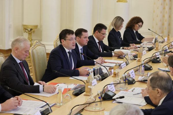 Глеб Никитин представил предложения по упрощению переезда иностранцев в&nbsp;РФ