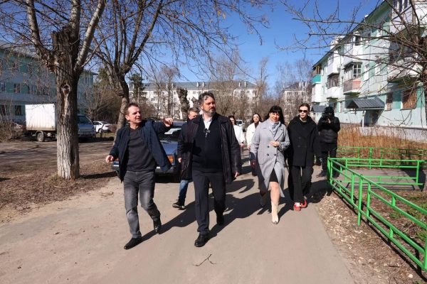 Михаил Клинков обсудил вопросы благоустройства на округе №22