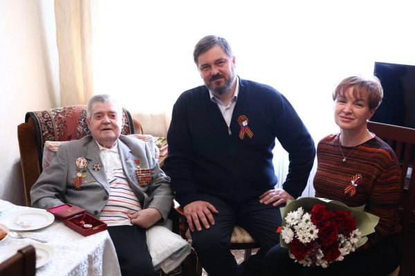 Владимиру Сергееву вручен знак «Почетный гражданин города» Дзержинска