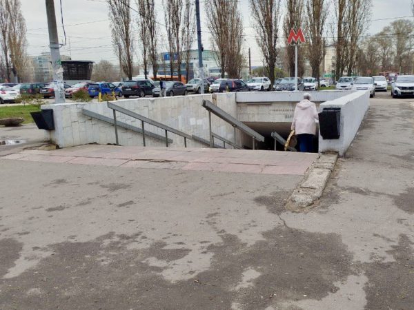 На станции метро «Заречная» стартует строительство крытых павильонов