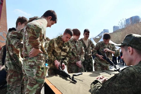 Около 300 нижегородцев приняли участие в меропиятии «День призывника»