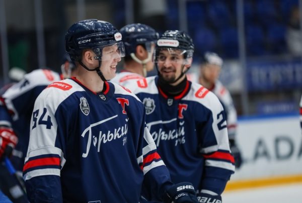 ХК «Торпедо-Горький» выиграл второй матч серии у «Челмета»